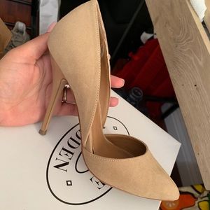 Steve Madden pumps